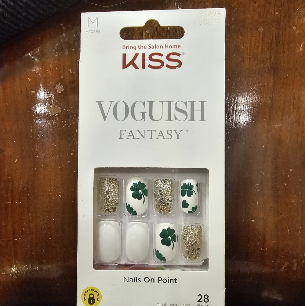 KISS nails: Voguish collection
